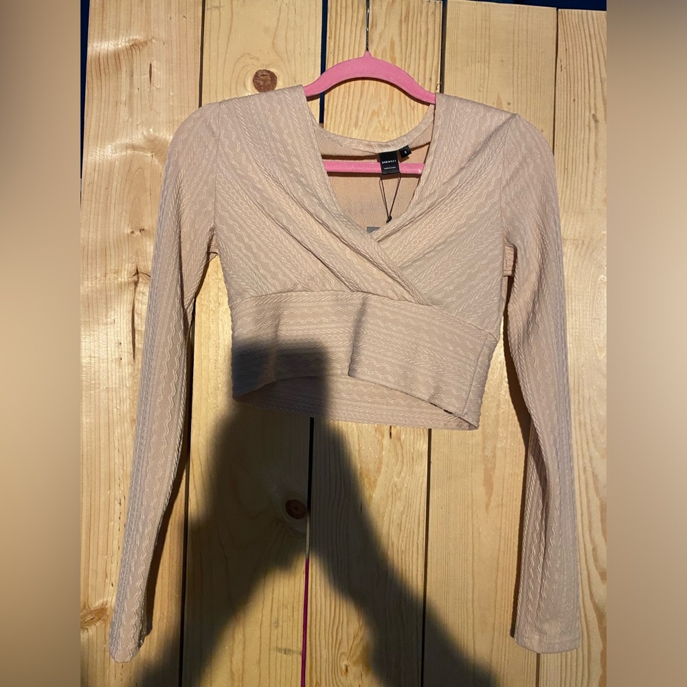 New with tags soft tan long sleeve crop size small